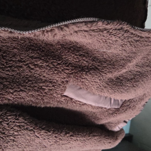 Reebok Jacket - Picture 6 of 6